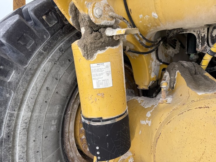 komatsu-hd465-5-image-120