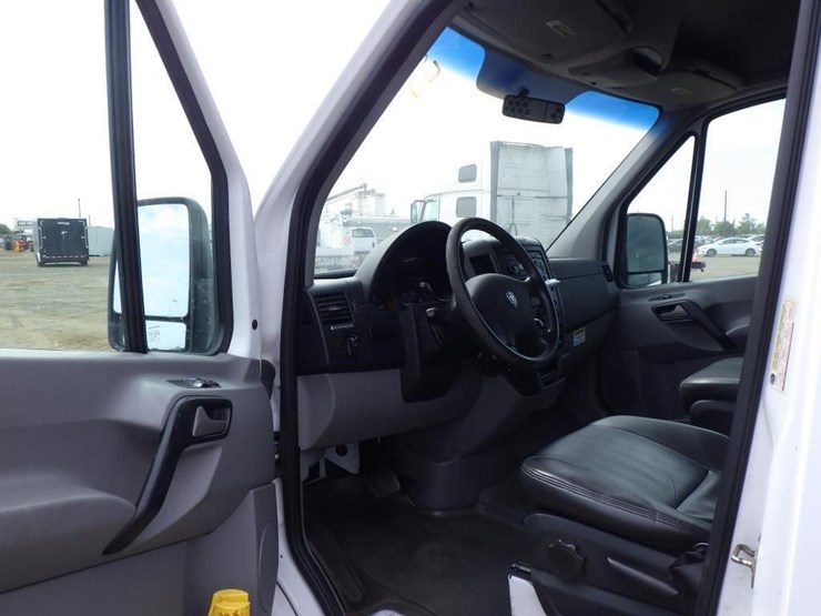 2008-dodge-sprinter-2500-image-5