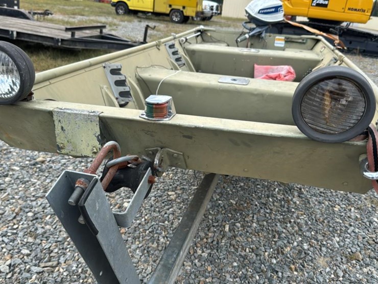 #2375-•-john-boat-image-12