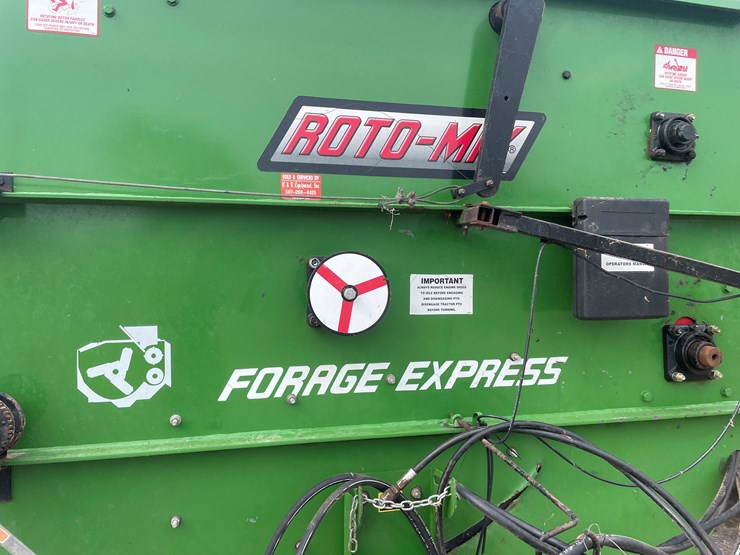 #1009-•-roto-mix-forage-express-image-16