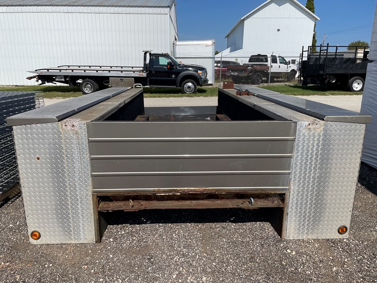 #6449-•-10'-utility-truck-box-image-2