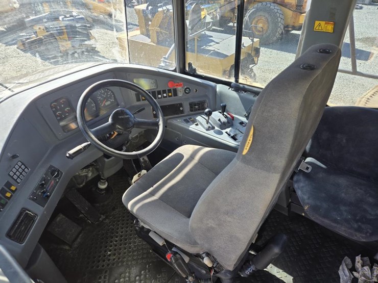 volvo-a40e-image-57