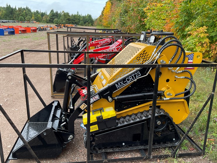 #8171-•-agt-compact-track-loader-image-7