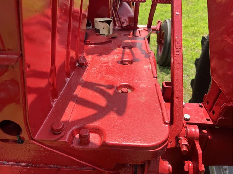farmall-560-lp-image-57
