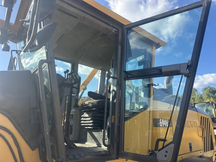2007-volvo-g946-image-35
