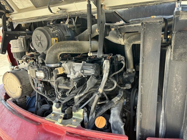 2019-takeuchi-tb240-image-17