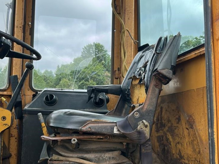 #1400-•-1985-clark-45gmc-wheel-loader-image-27