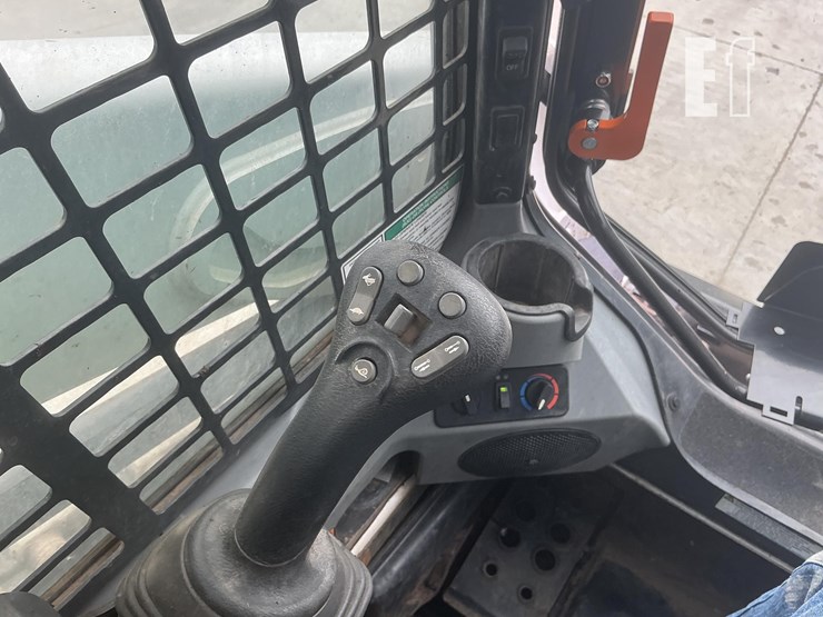 2019-bobcat-t590-image-17