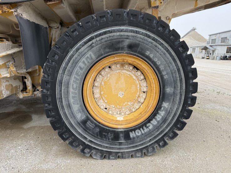 komatsu-hd465-5-image-140