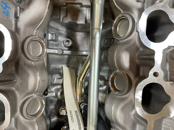 #5568-•-isuzu-crate-motor-(f)-image-8