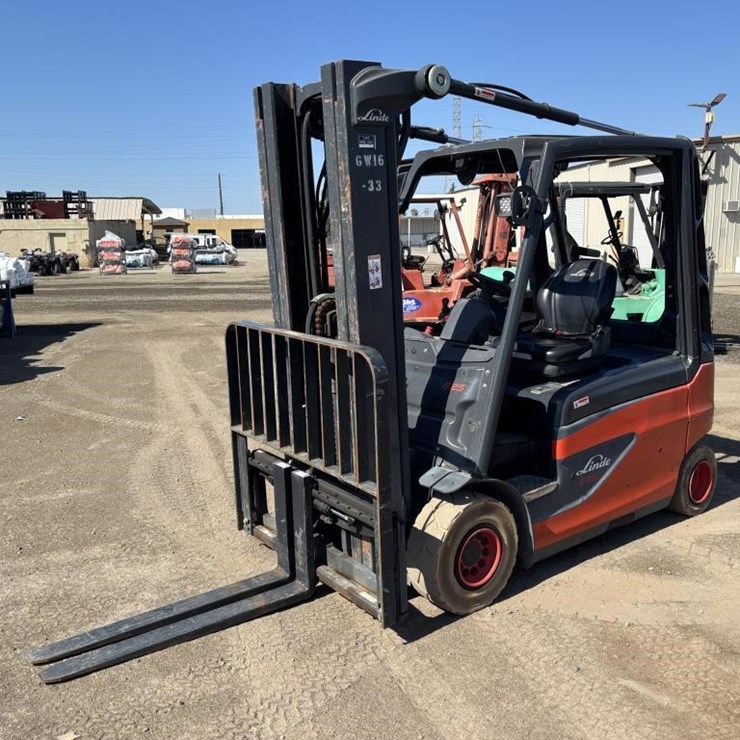 2016 Linde E25PL Forklift