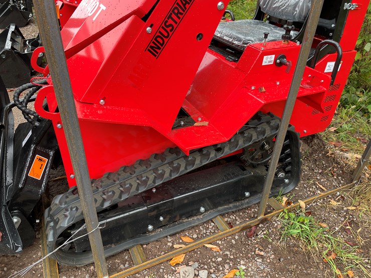 #8168-•-agt-crawler-loader-image-19