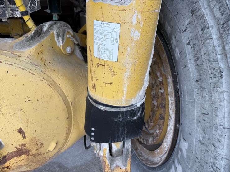 komatsu-hd465-5-image-116