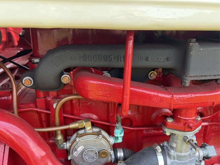 farmall-560-lp-image-29