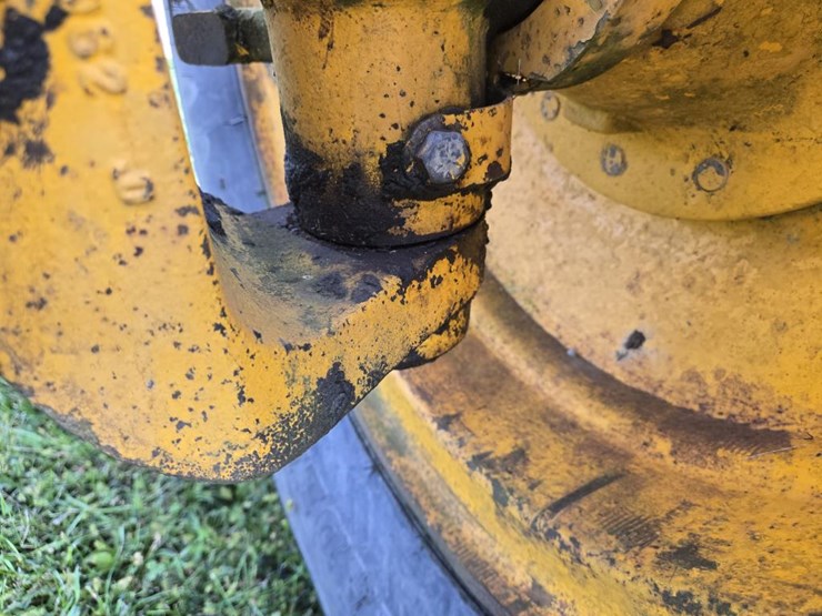 #1232-•-john-deere-jd770-grader-image-25
