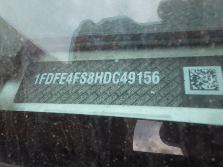 2017-ford-450-image-15