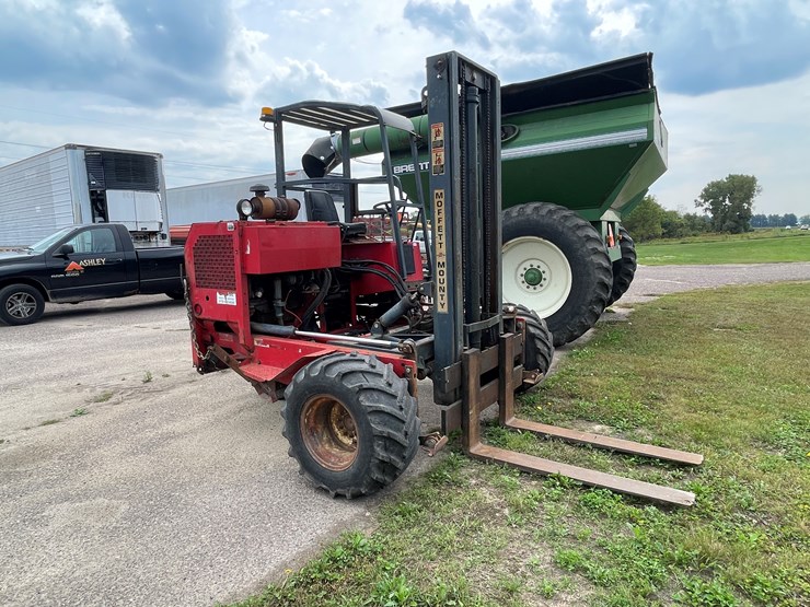 #1020-•-2002-moffett-piggy-back-forklift-image-3