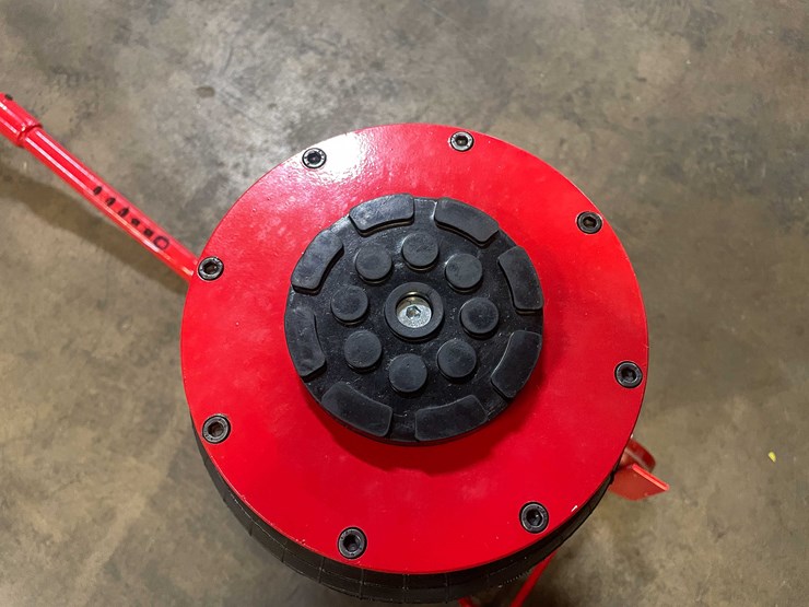 #5551-•-pneumatic-3-ton-lift-capacity-air-jack-(pr12)-image-3
