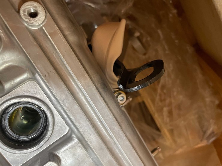#5568-•-isuzu-crate-motor-(f)-image-6