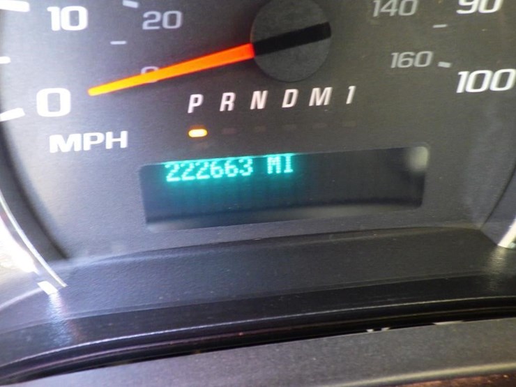 2015-chevrolet-express-2500-image-13