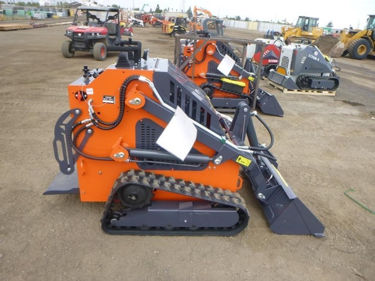 tpm-t460-skid-steer-track-loader-image-7