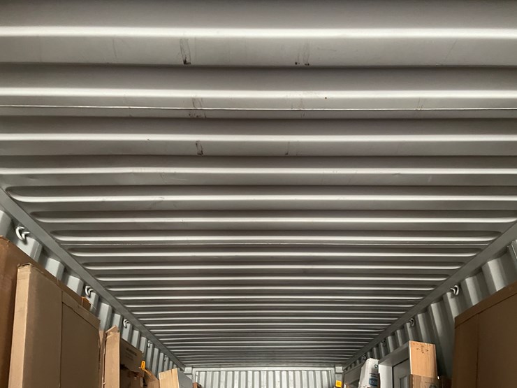 #1042-•-40'-standard-height-shipping-container-image-9