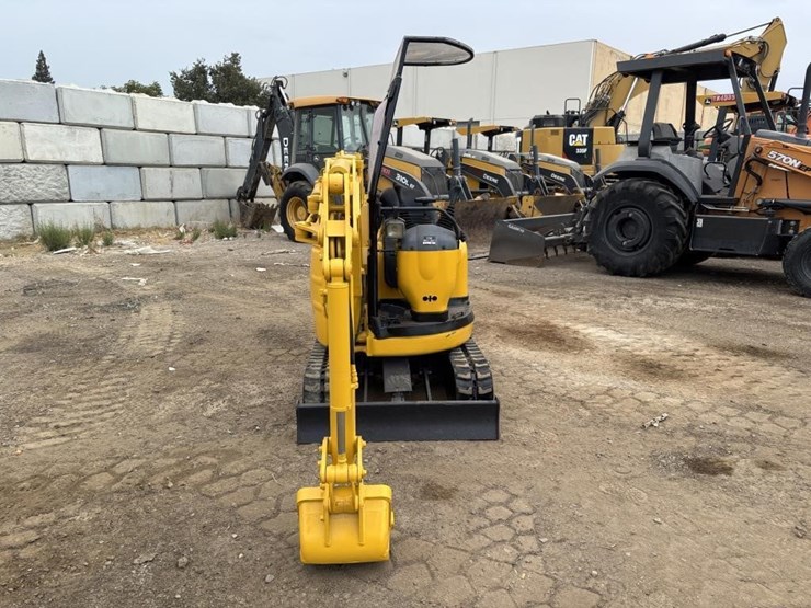 komatsu-pco8uu-1f-hydraulic-excavator-image-6