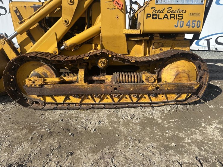 john-deere-300-image-43