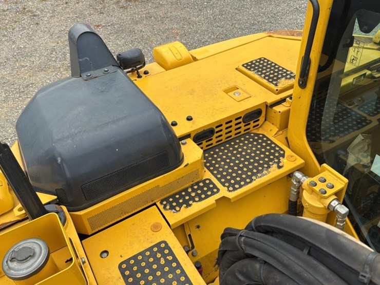 2022-komatsu-pc138-image-43
