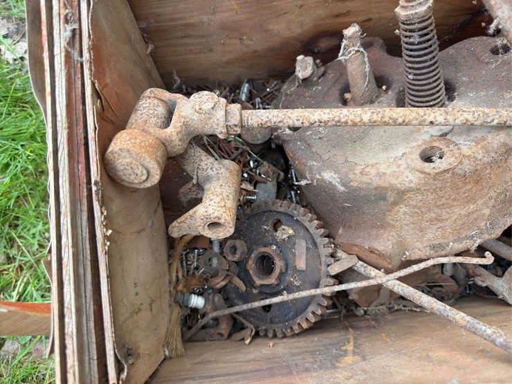 6hp-mccormick-deering-ihc-m-image-8