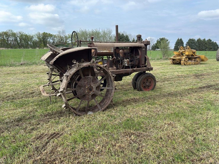 farmall-f-20-image-2