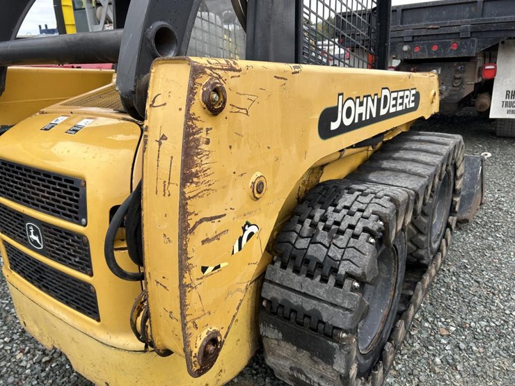 deere-240-image-19