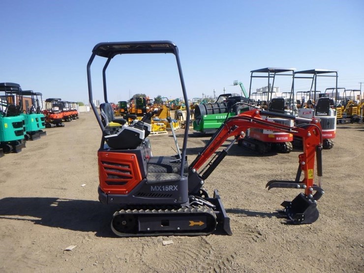 2025-agt-mx15rx-hydraulic-excavator-image-7