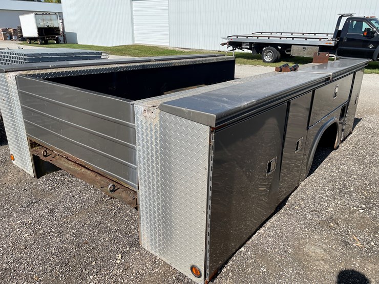 #6449-•-10'-utility-truck-box-image-1