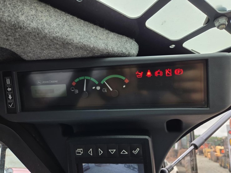 2022-deere-333g-image-52