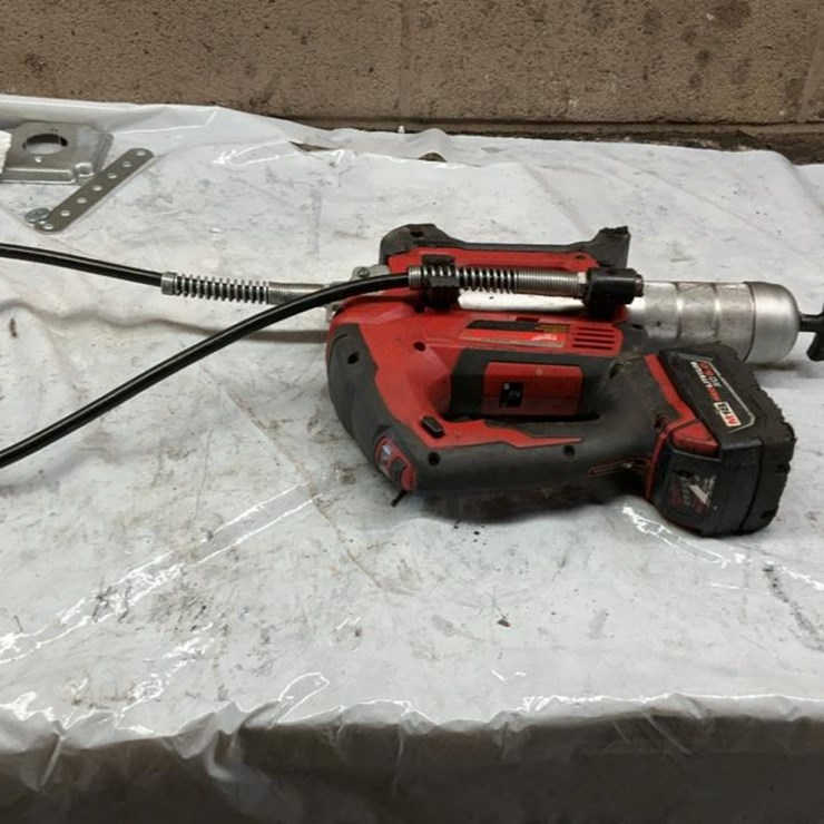 #113 • Milwaukee Grease Gun
