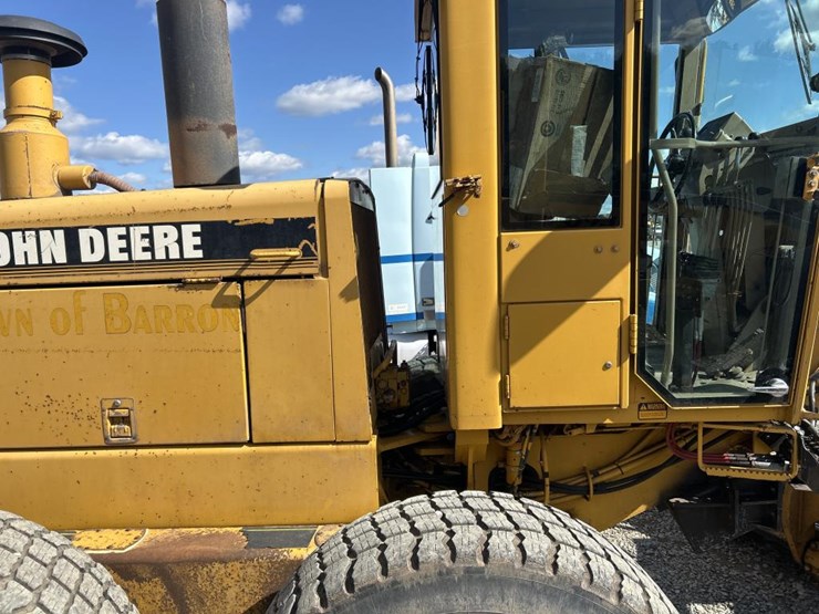 deere-770bh-image-49