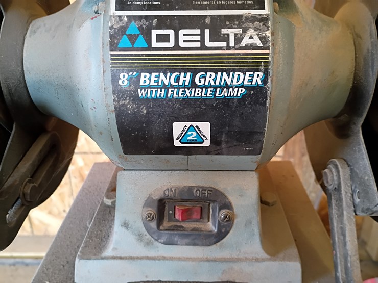 #202-•-delta-8"-bench-grinder-w/-flexible-lamp-image-6