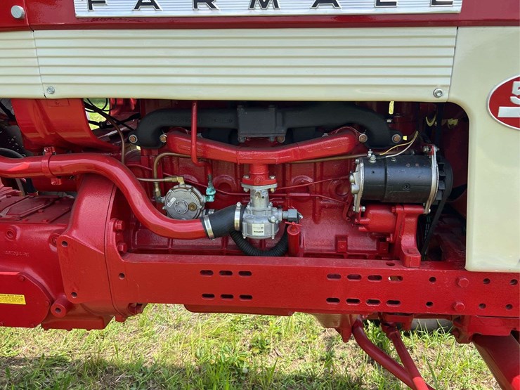 farmall-560-lp-image-26
