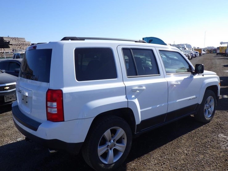 2014-jeep-patriot-image-3