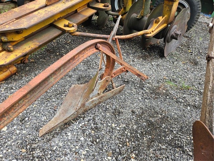 #2062-•-2---antique-plows-image-9