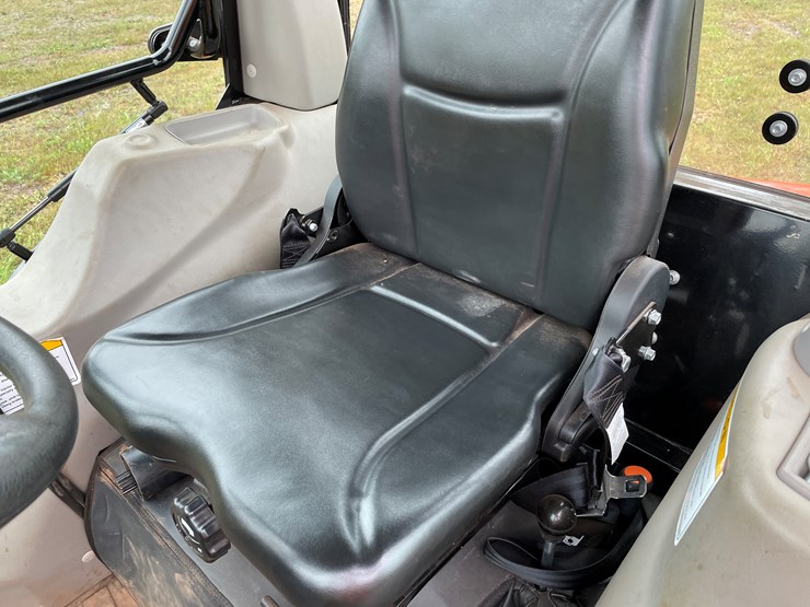 #8065-•-2024-bad-boy-4035ch-4wd-tractor-with-front-mount-berco-66"-snowblower-image-53
