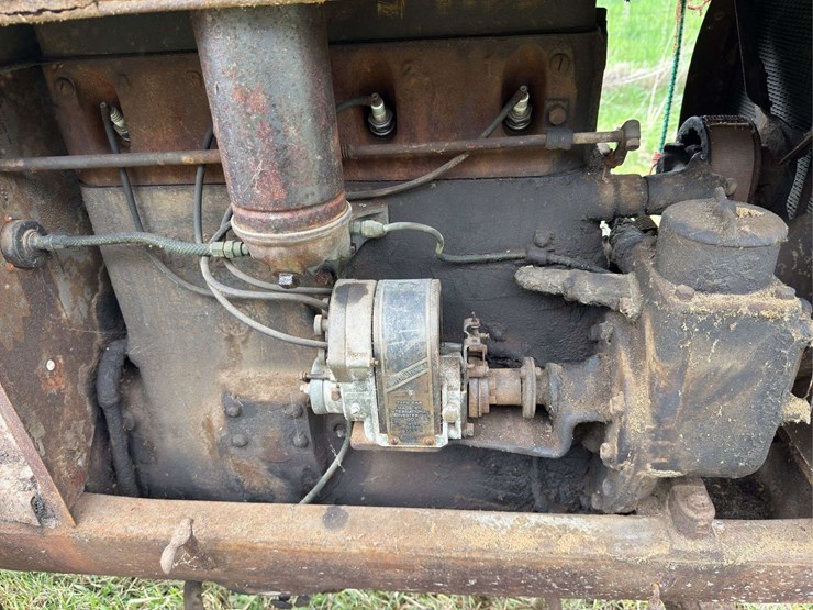 mccormick-deering-10-20-image-9