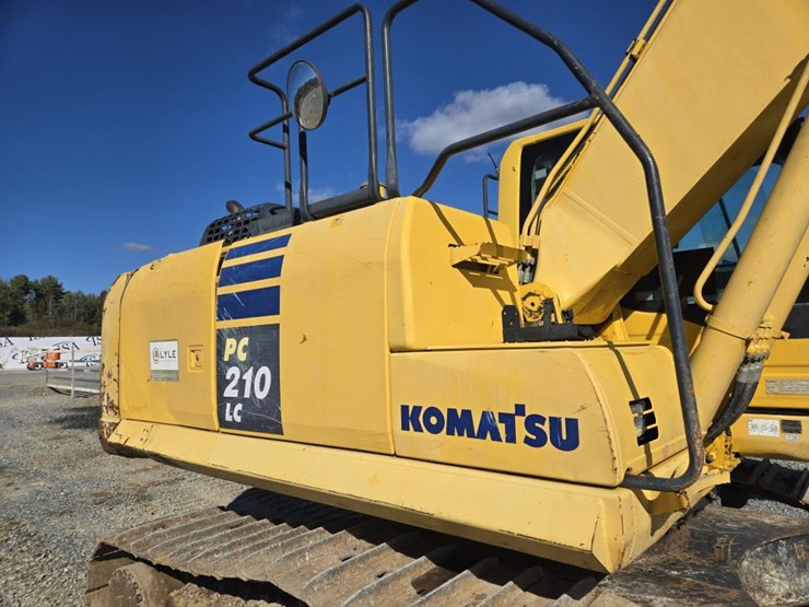 komatsu-pc210-lc-10-image-37