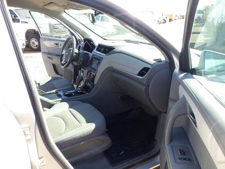 2014-chevrolet-traverse-image-6