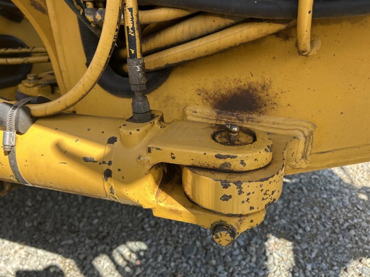 deere-770bh-image-51