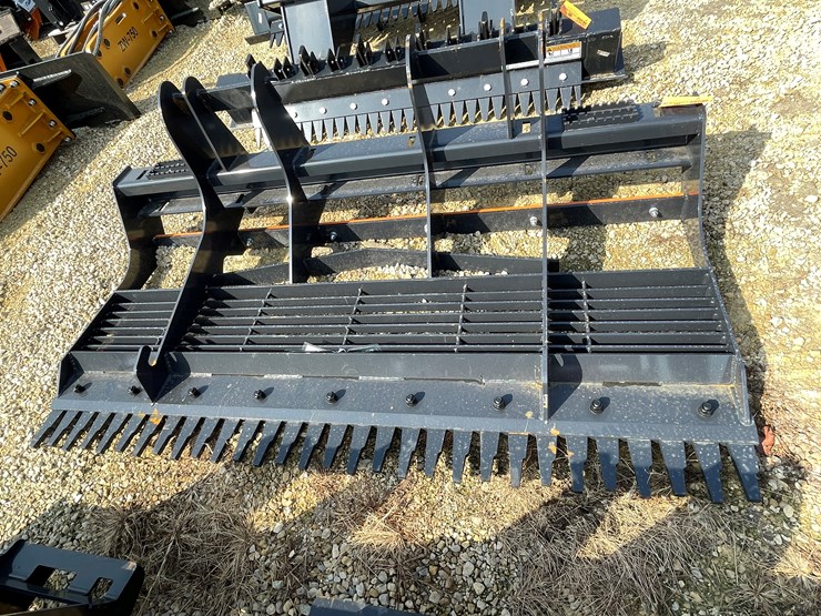 #3046-•-skid-steer-land-leveler-image-6