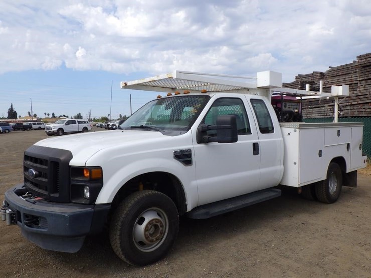 2010-ford-f350-image-1