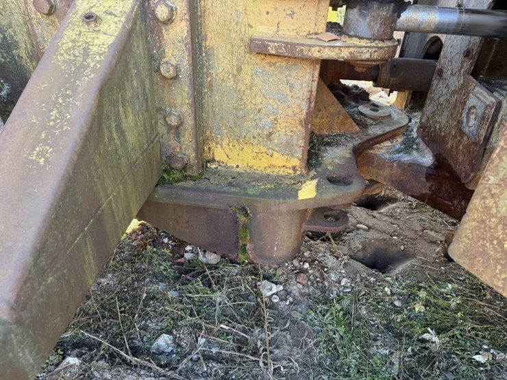 caterpillar-836-image-20