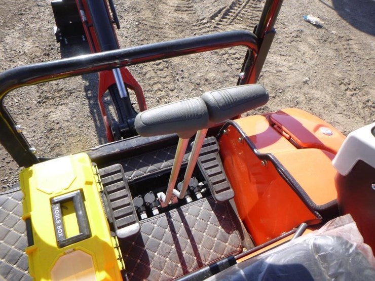 2025-tpm-16-hydraulic-excavator-image-23